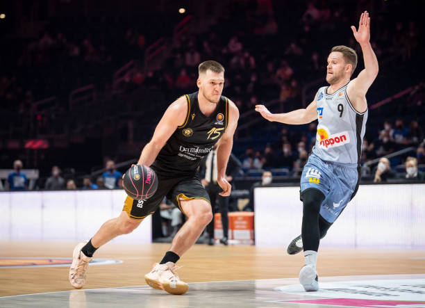 0三镇9连 0三镇9连