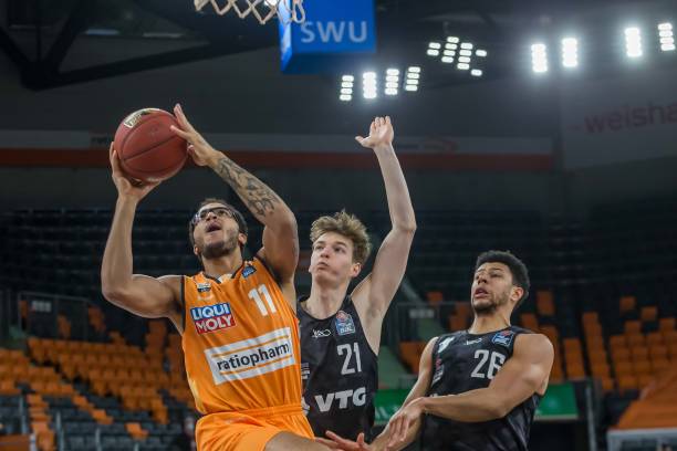 个赛季的重 个赛季的重